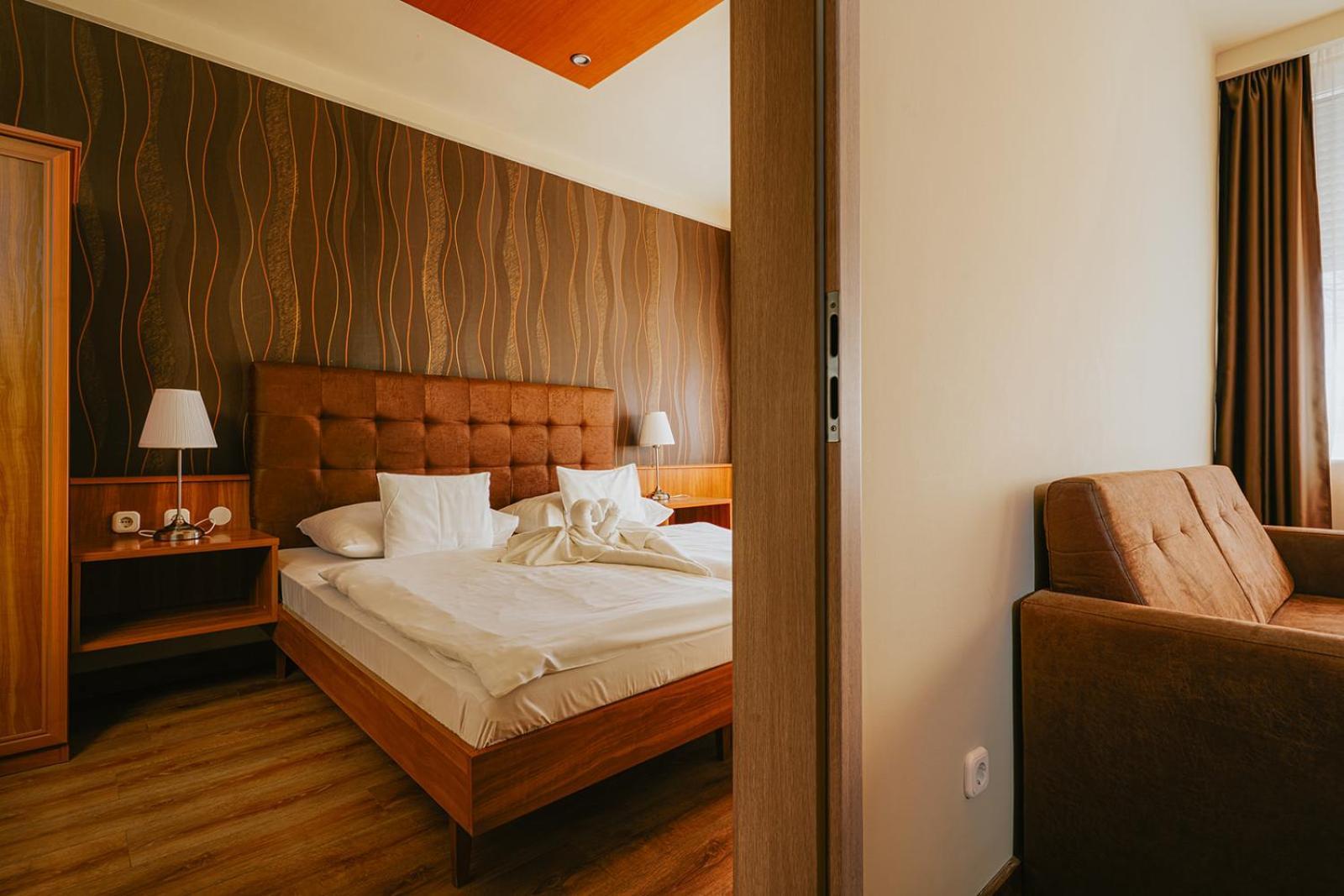 Aqua Hotel Gyula Εξωτερικό φωτογραφία