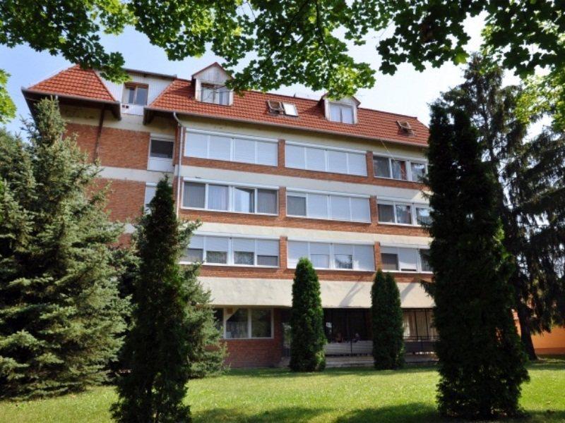 Aqua Hotel Gyula Εξωτερικό φωτογραφία