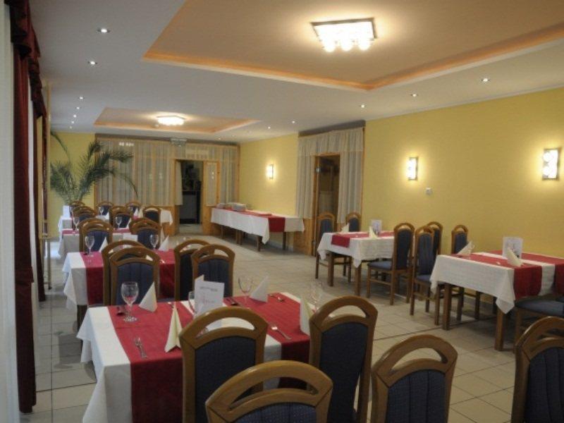 Aqua Hotel Gyula Εξωτερικό φωτογραφία