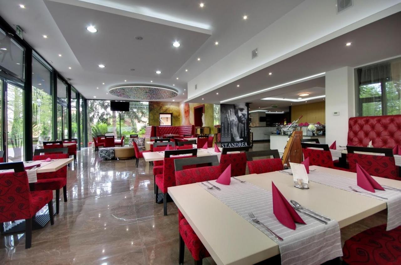 Aqua Hotel Gyula Εξωτερικό φωτογραφία